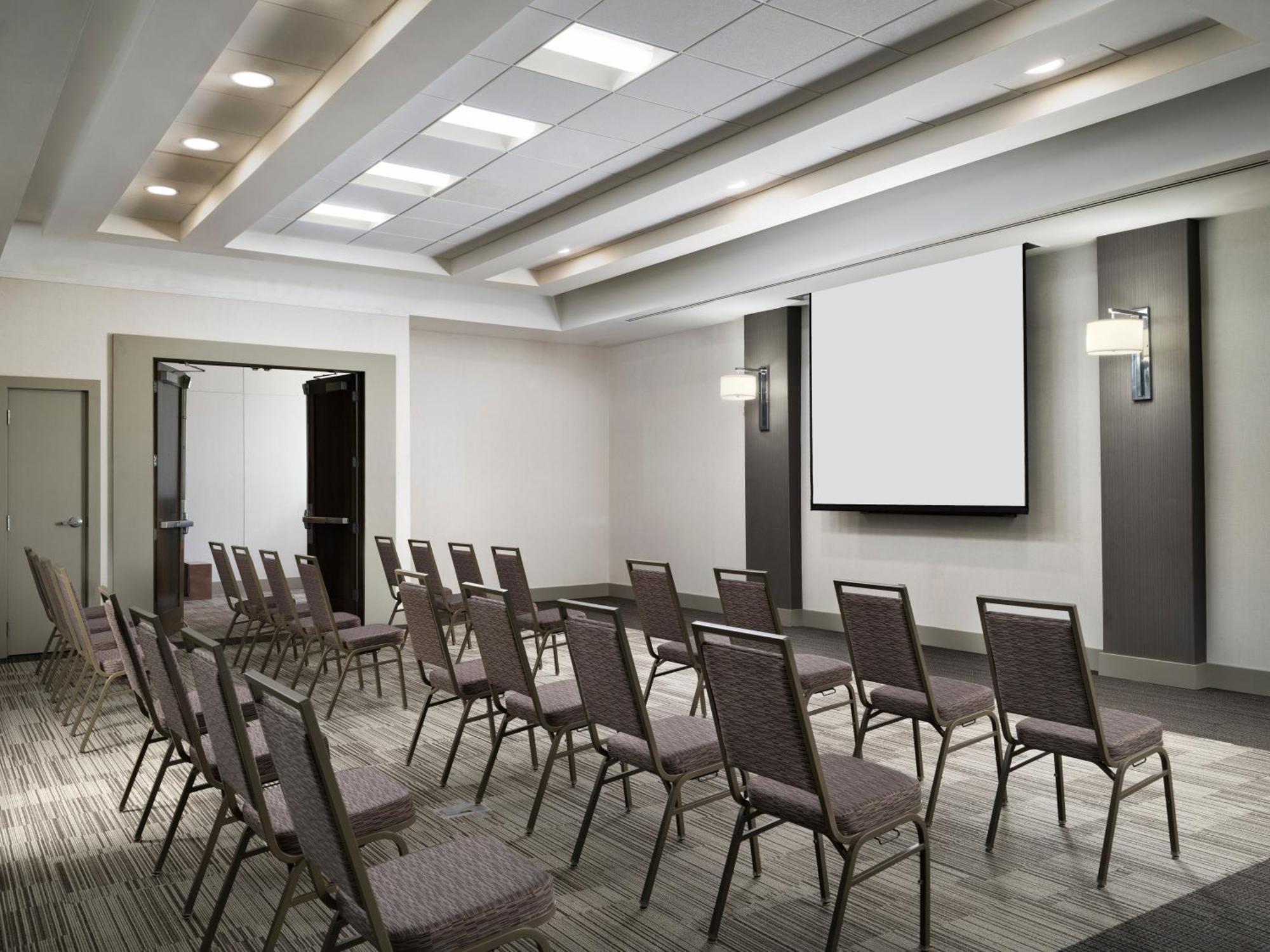 ווסט צ'סטר Holiday Inn - Cincinnati - Liberty Way By Ihg מראה חיצוני תמונה